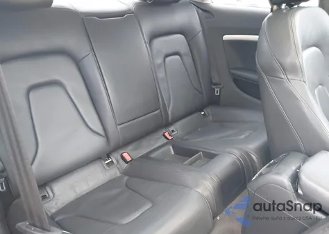 2010 Audi A5 3.2 Premium Plus z USA, uszkodzony, nr VIN WAUCKAFR3AA073018